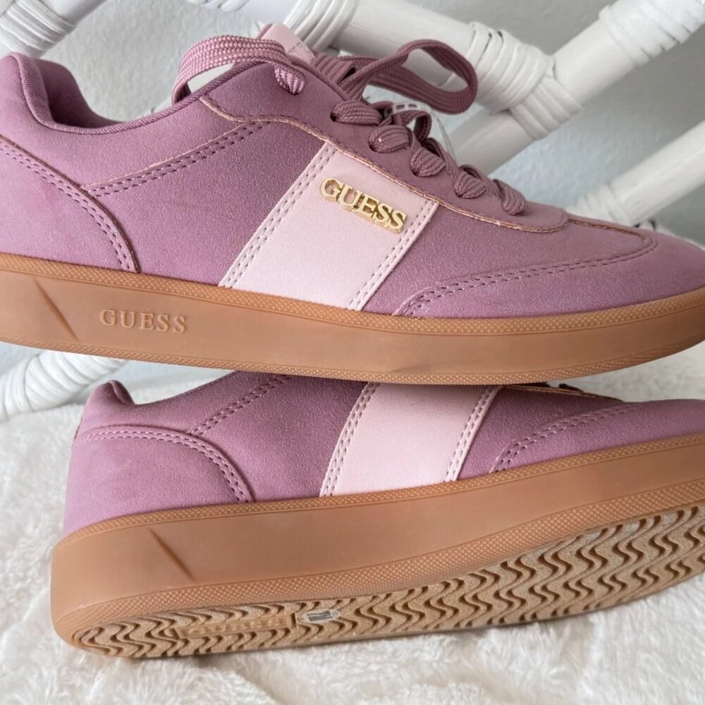 GUESS Women’s Pelara Retro Low-Top Faux Suede Sneakers Pink/Mauve Size 7 New - Picture 4 of 11
